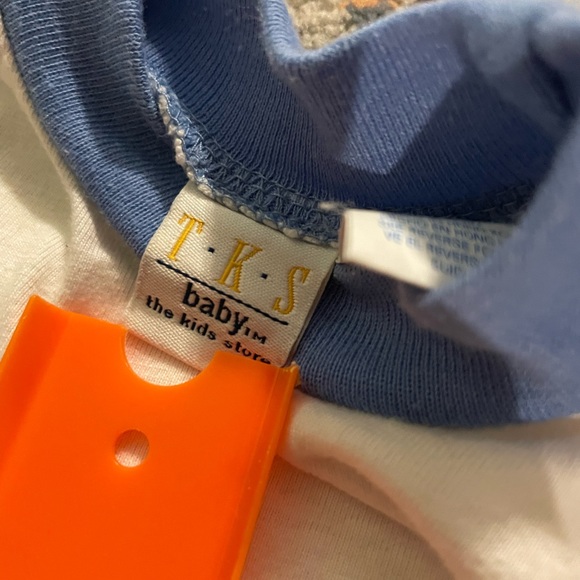 Vintage Baby Tee - Picture 2 of 3